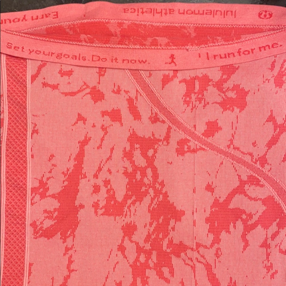 Lululemon Racerback Tank size 4 - Picture 10 of 10